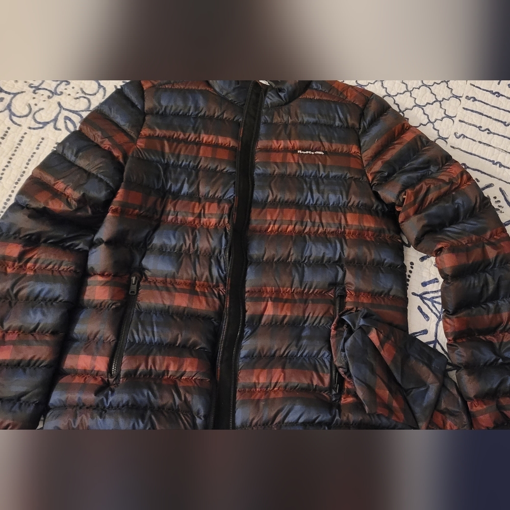 Roots Packable Down Jacket Size:M - image 4